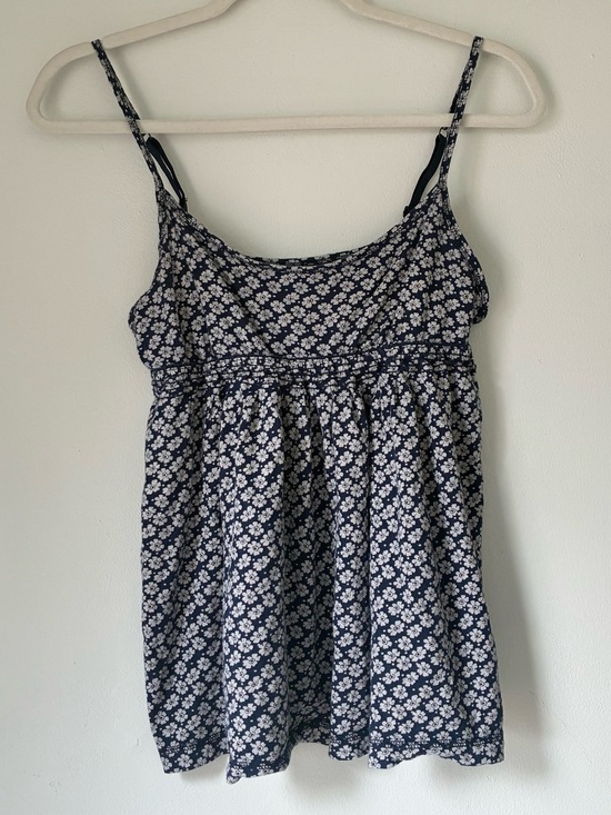 aerie Tops - Aerie Y2K Floral Navy & White Baby Doll Tank Top
